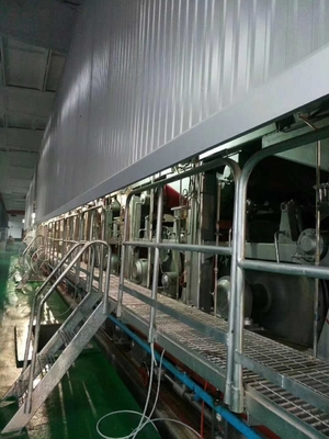 時間節約の波形のフルーティングのクラフト紙機械90g/M2ジャンボ ロールの生産ライン