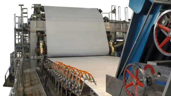 機械3長網抄紙機に/Day 100トンのしている4500のMmの複式アパートの板紙表紙