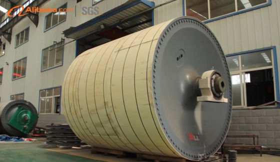 長網抄紙機のクラフト紙製造所1575mm 120m/分をリサイクルする作成機械カートン