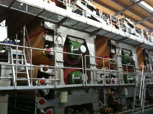 3600mmクラフトのジャンボ製紙工場の機械類の木材パルプ550m/分